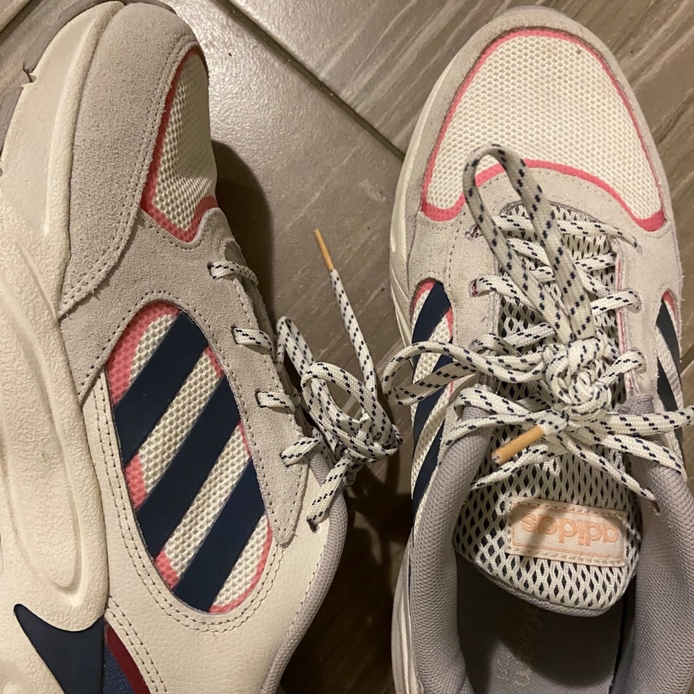 8.5 Adidas Shoes
